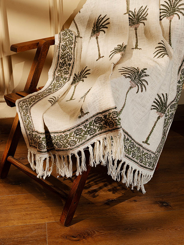 Buy Ayuda Homes Throws Online |AHCT5| moher.in