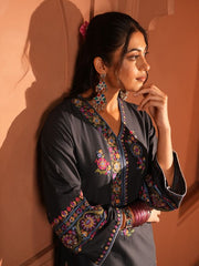 Womens Black Comfortable Kurti Sets