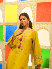 Womens Yellow Comfortable Kurti Sets