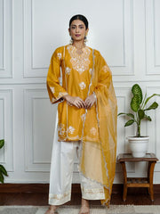 Womens Yellow Comfortable Kurti Sets