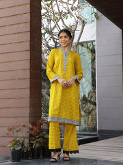 Womens Yellow Comfortable Kurti Sets