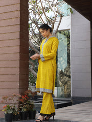 Womens Yellow Comfortable Kurti Sets