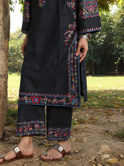Womens Black Comfortable Kurti Sets