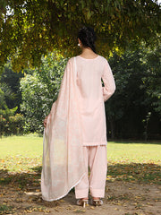 Womens Pink Comfortable Kurti Sets