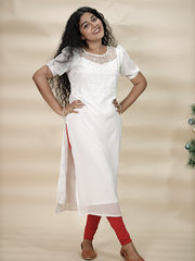 Women's white kurti with thread work- SAKU4002