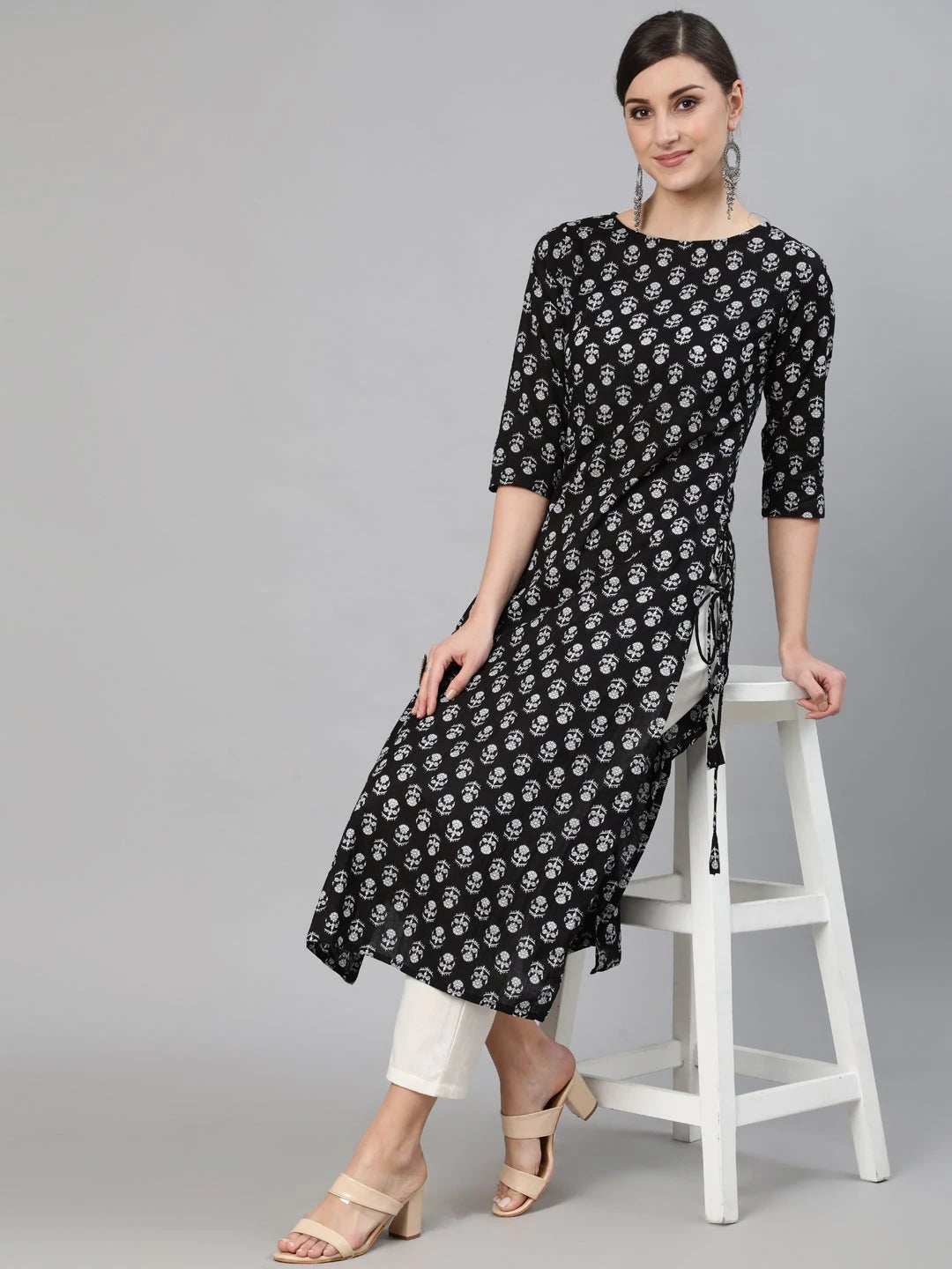 Womens Black Straight Kurti from Aasi - House Of Nayo - NYKU1004 - moher.in